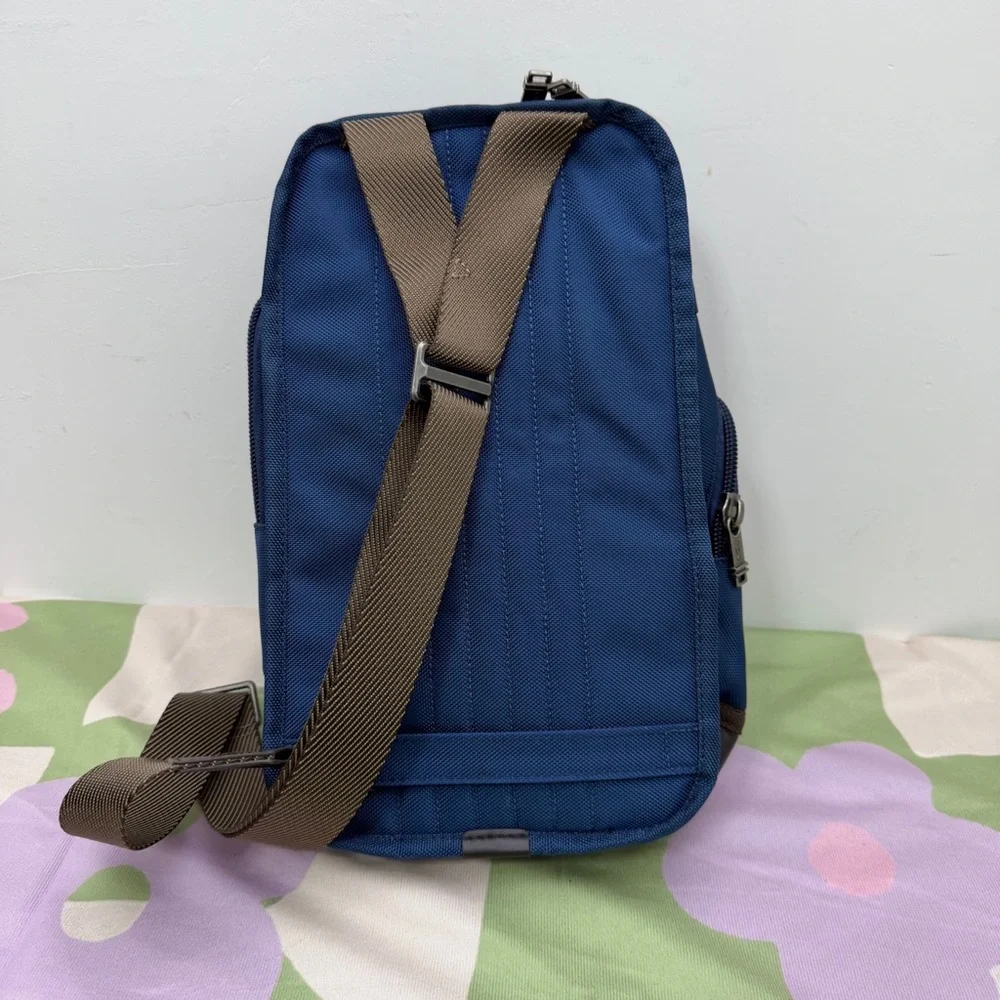🌞 Tumi Alpha Bravo Monterey Sling Bag